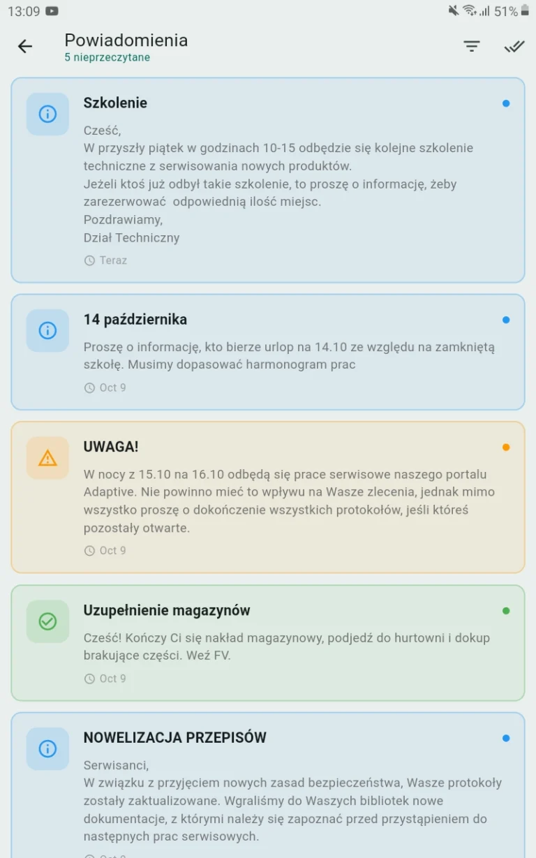 Widok automatycznych przypomnień serwisowych w aplikacji mobilnej